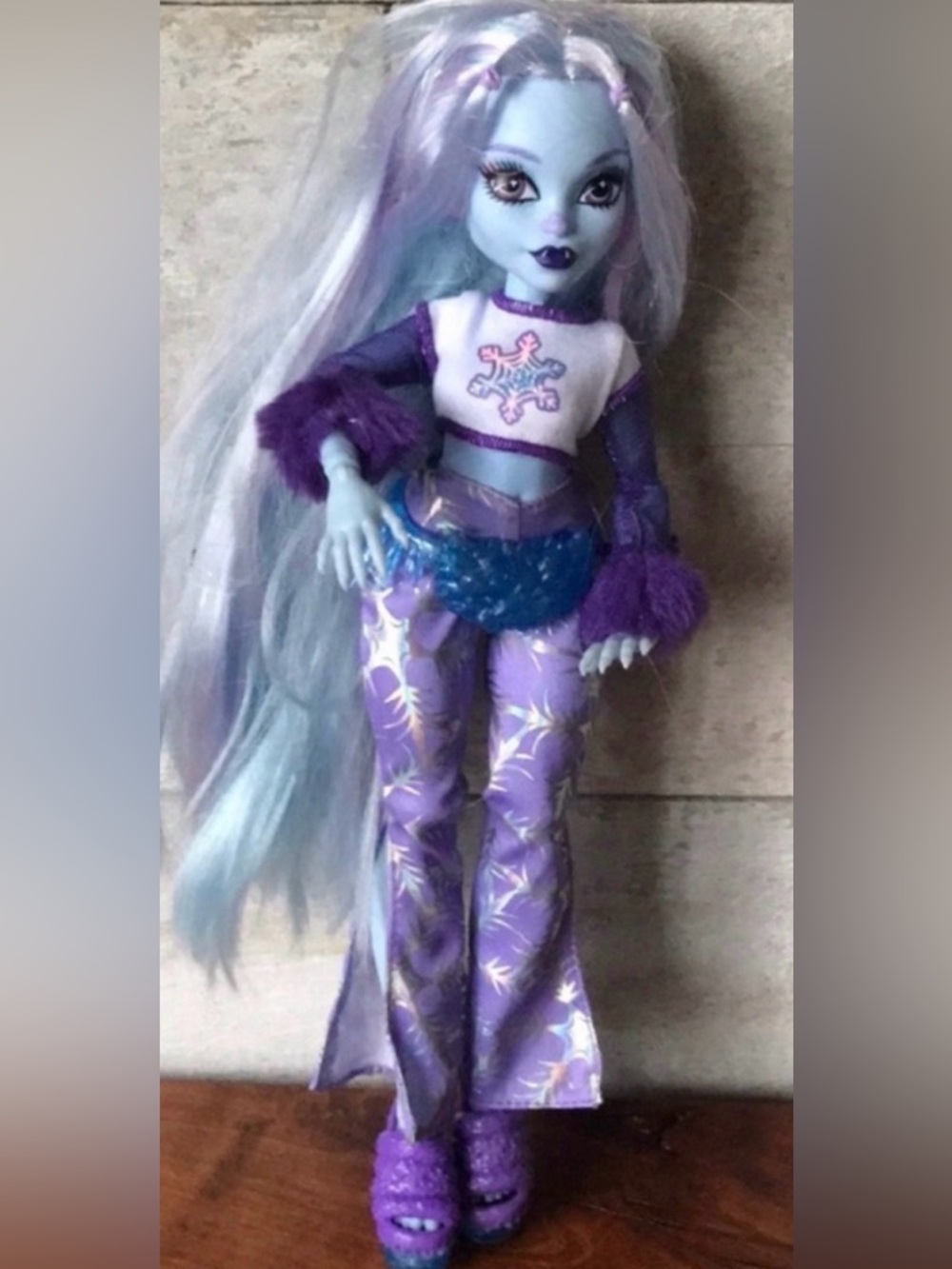 MONSTER HIGH - ABBEY BOMINABLE DOLL - COLLECTIBLE
